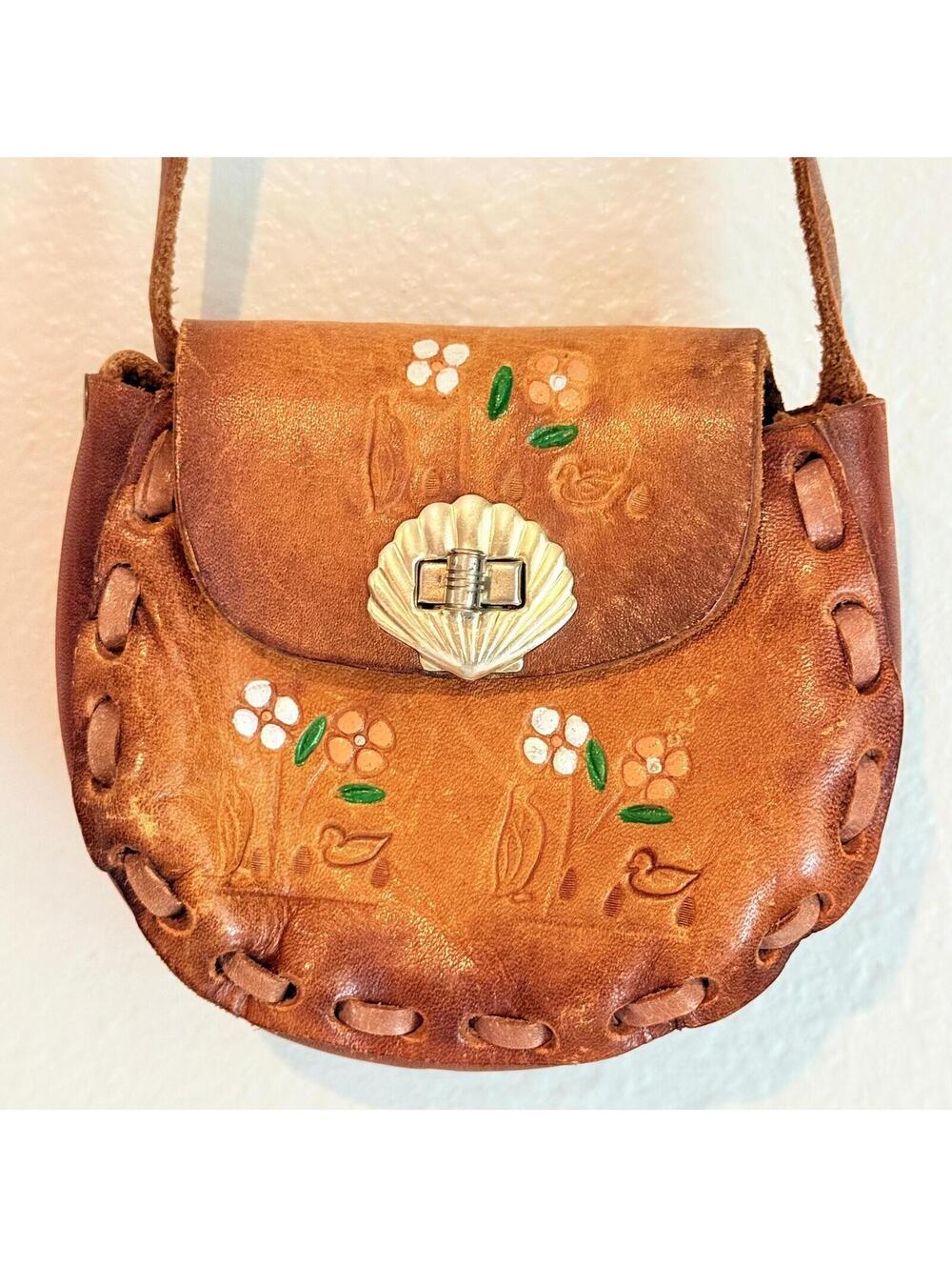 Adorable Hand Tooled Leather Mexican Purse